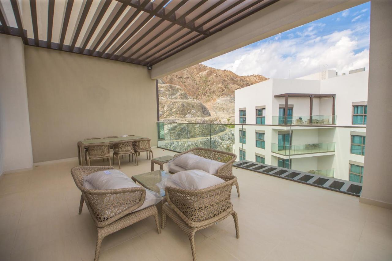 Al Aqah Luxury Apartment W/ Sea Views At Address Residences Fujaira Esterno foto